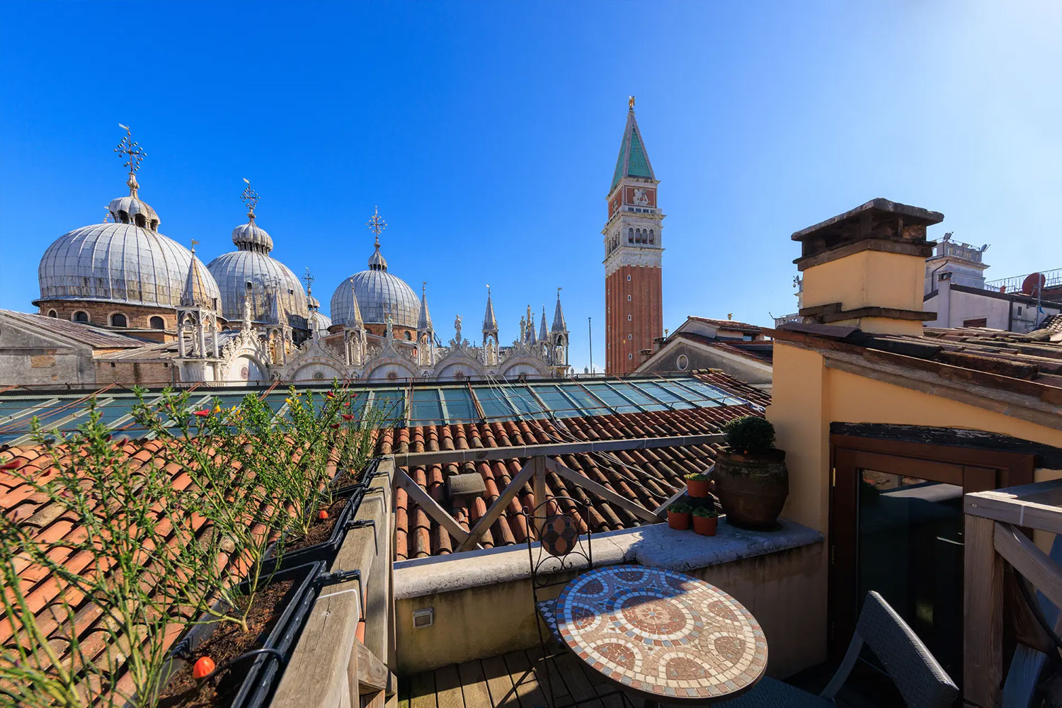 relais-il-doge-camera-